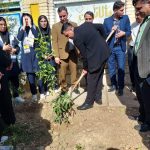 ترویج فرهنگ حراست از فضای سبز در آغاز سال تحصیلی