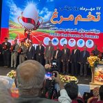انتخاب مدیر مجموعه زرخاگینه زرقان به‌عنوان مرغدار نمونه کشوری